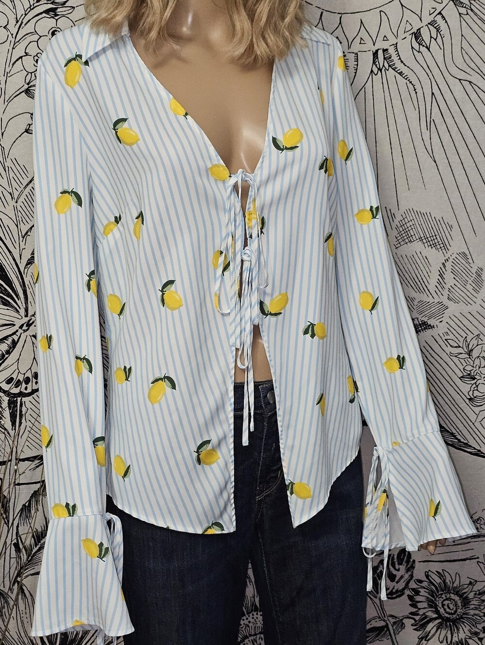 The Drop Women's Lemon Print Tie-Front Cutout Blouse Caroline Patterson Medium